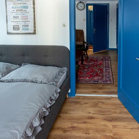 Altes Pastorat Am Husumer Hafen Apartment Husum  Ngoại thất bức ảnh