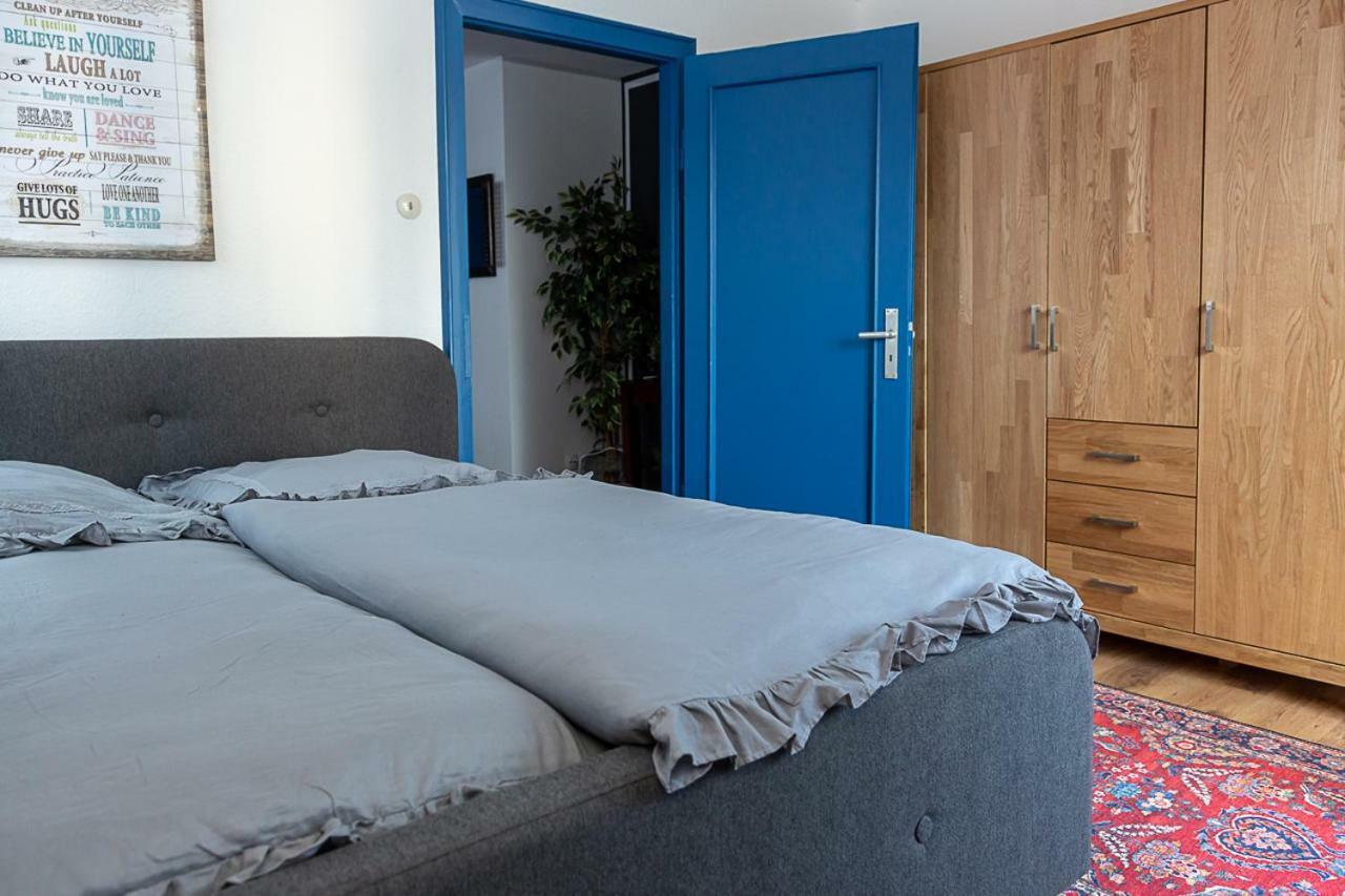 Altes Pastorat Am Husumer Hafen Apartment Husum  Ngoại thất bức ảnh