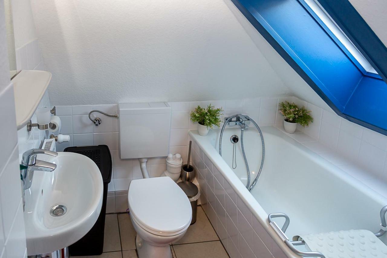 Altes Pastorat Am Husumer Hafen Apartment Husum  Ngoại thất bức ảnh