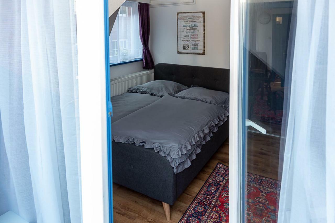 Altes Pastorat Am Husumer Hafen Apartment Husum  Ngoại thất bức ảnh